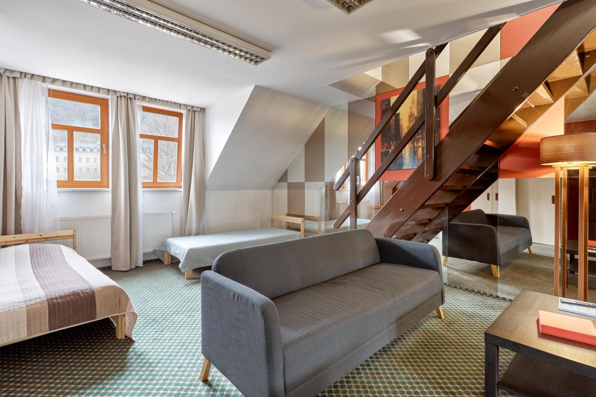 Excellent Apartments In Spa City Center 5 Min Walk From The Colonnade 카를로비바리 외부 사진