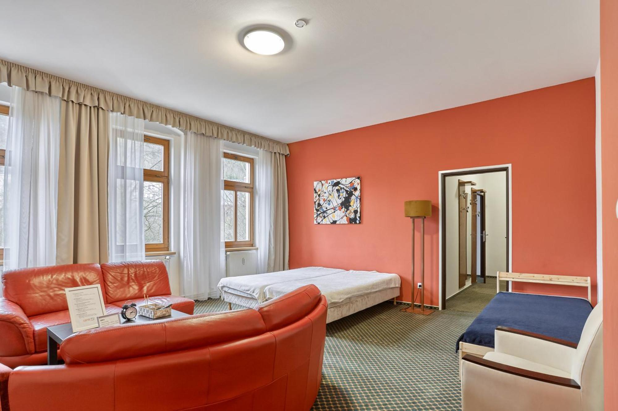 Excellent Apartments In Spa City Center 5 Min Walk From The Colonnade 카를로비바리 외부 사진